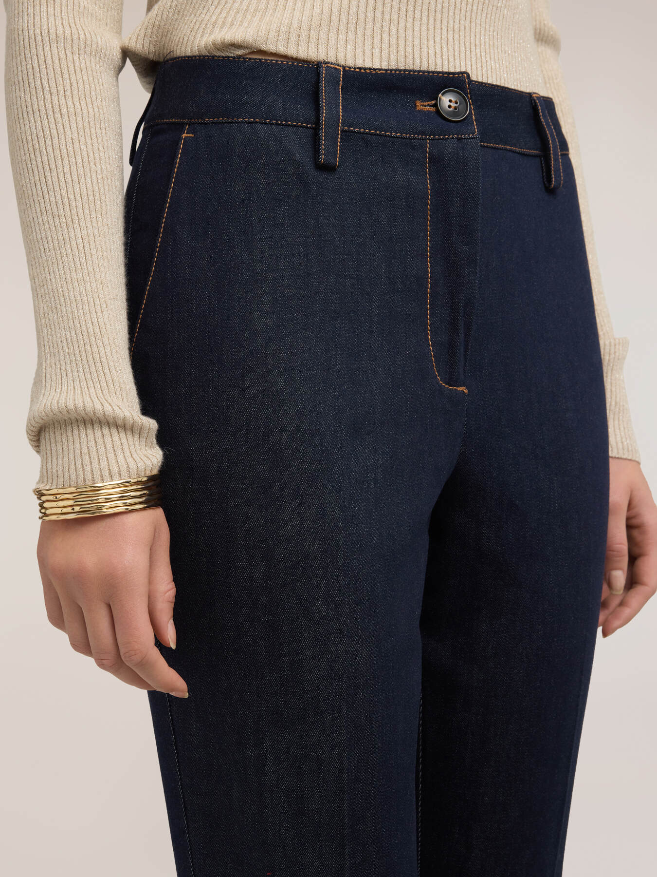Tailored chino jeans image number 3