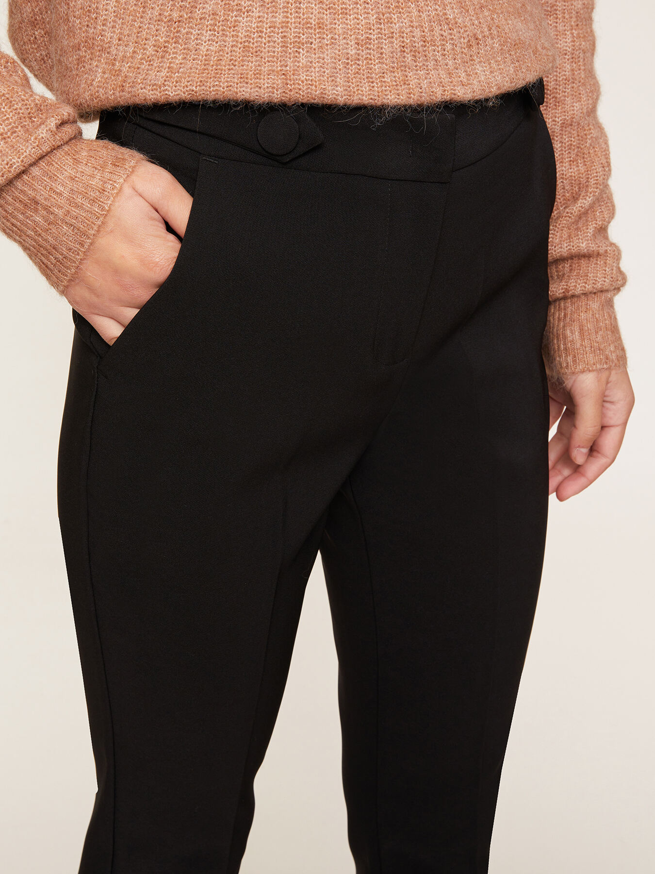 Elegant skinny trousers image number 2