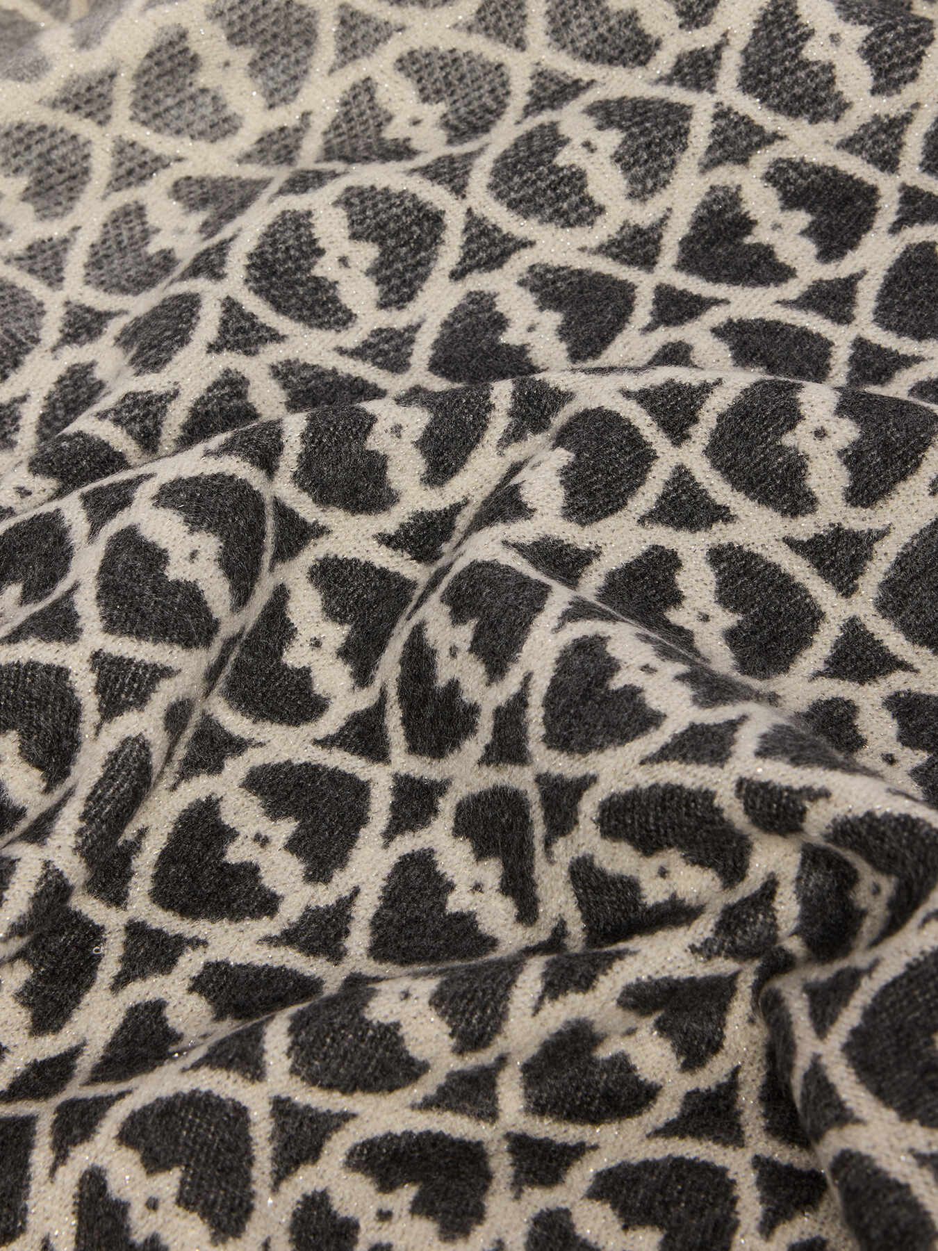 Jacquard scarf with fringe image number 2