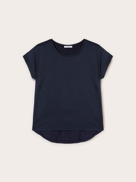 Two-material T-shirt