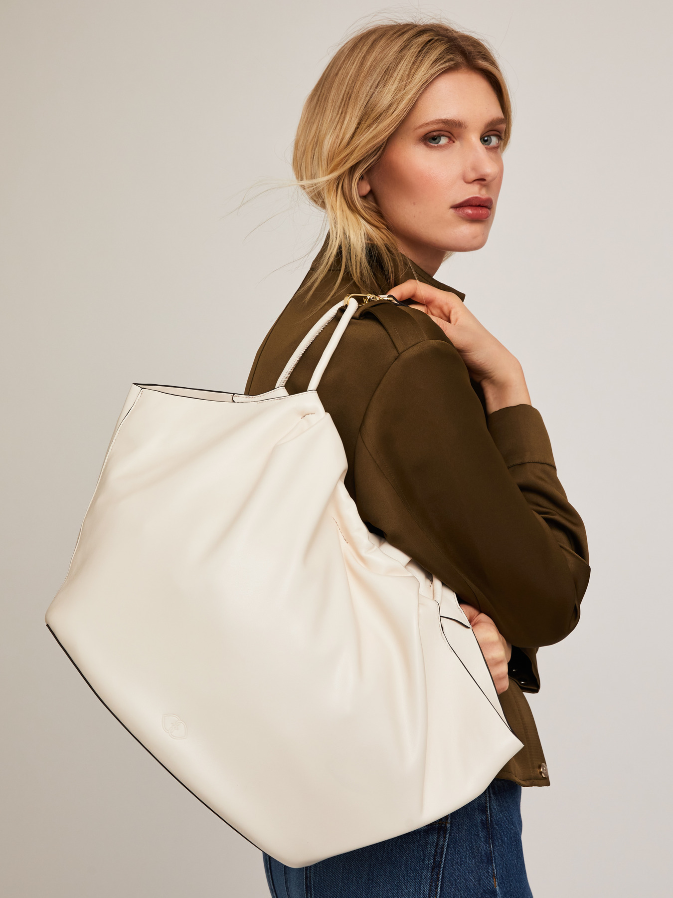 Curly shopping in tessuto spalmato image number 0