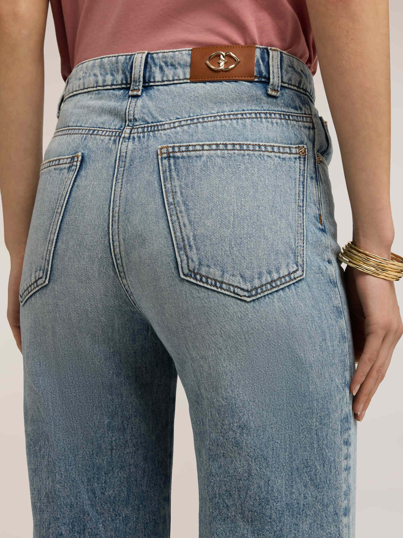 Jeans mit weitem Bein image number 3