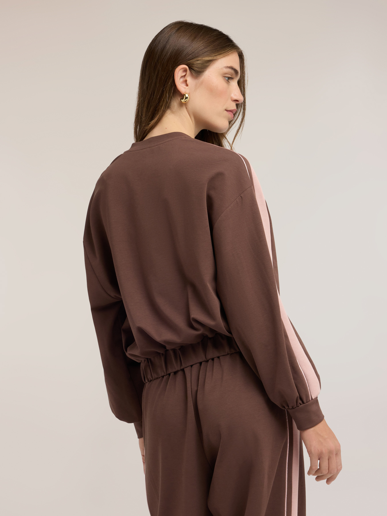 Felpa aperta con zip e maniche raglan image number 1