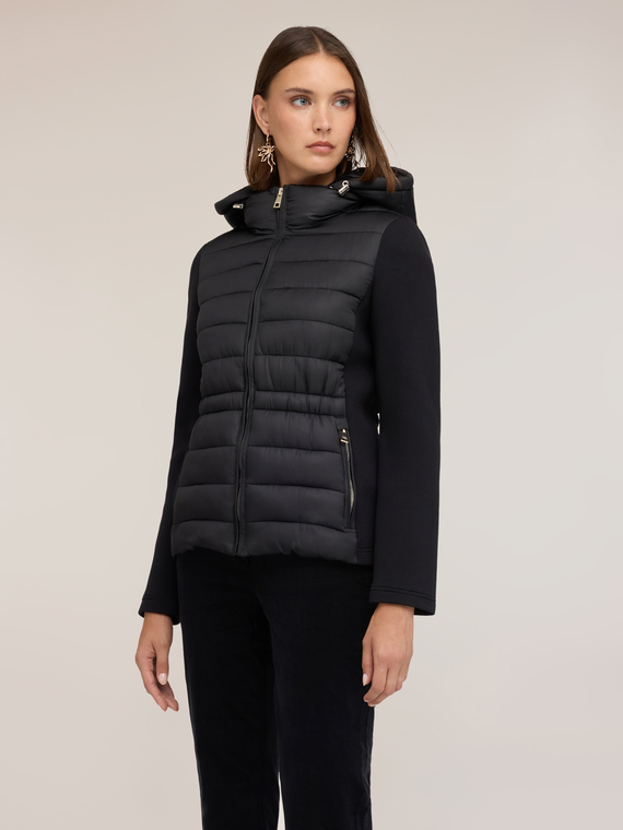 Leichte Daunenjacke mit Kapuze