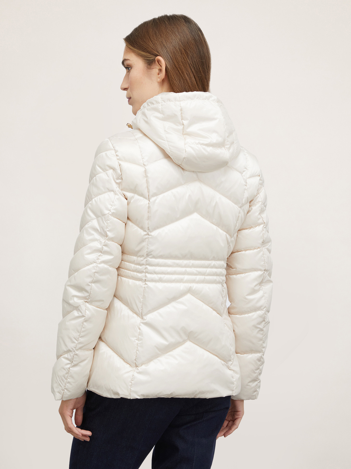 Veste rembourr&eacute;e avec capuche image number 1