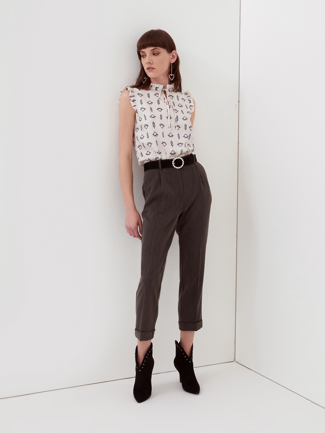 Karottenhose in Nadelstreifen-Optik image number 2