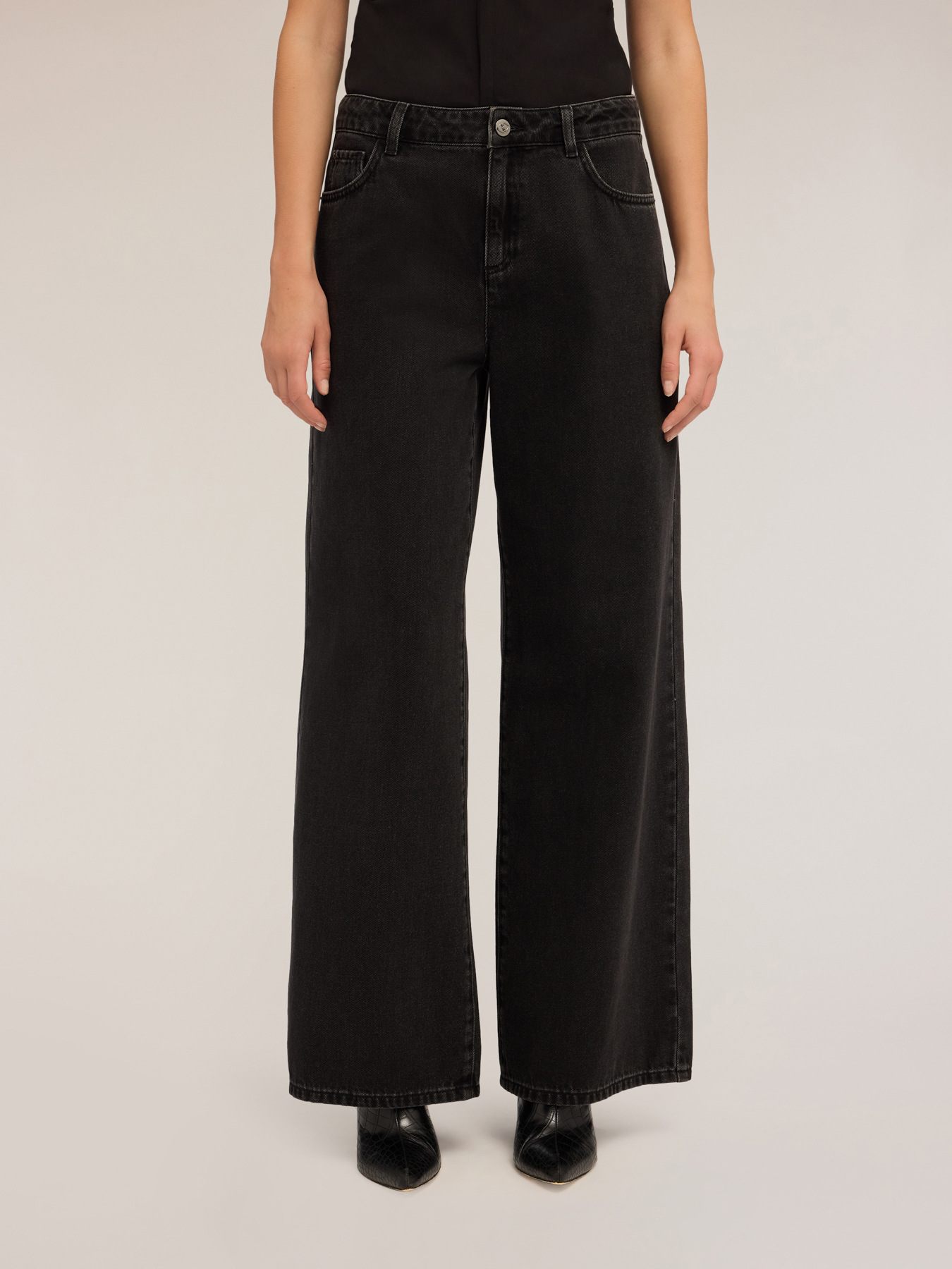 Jeans anchos de pierna ancha y holgados negros image number 0