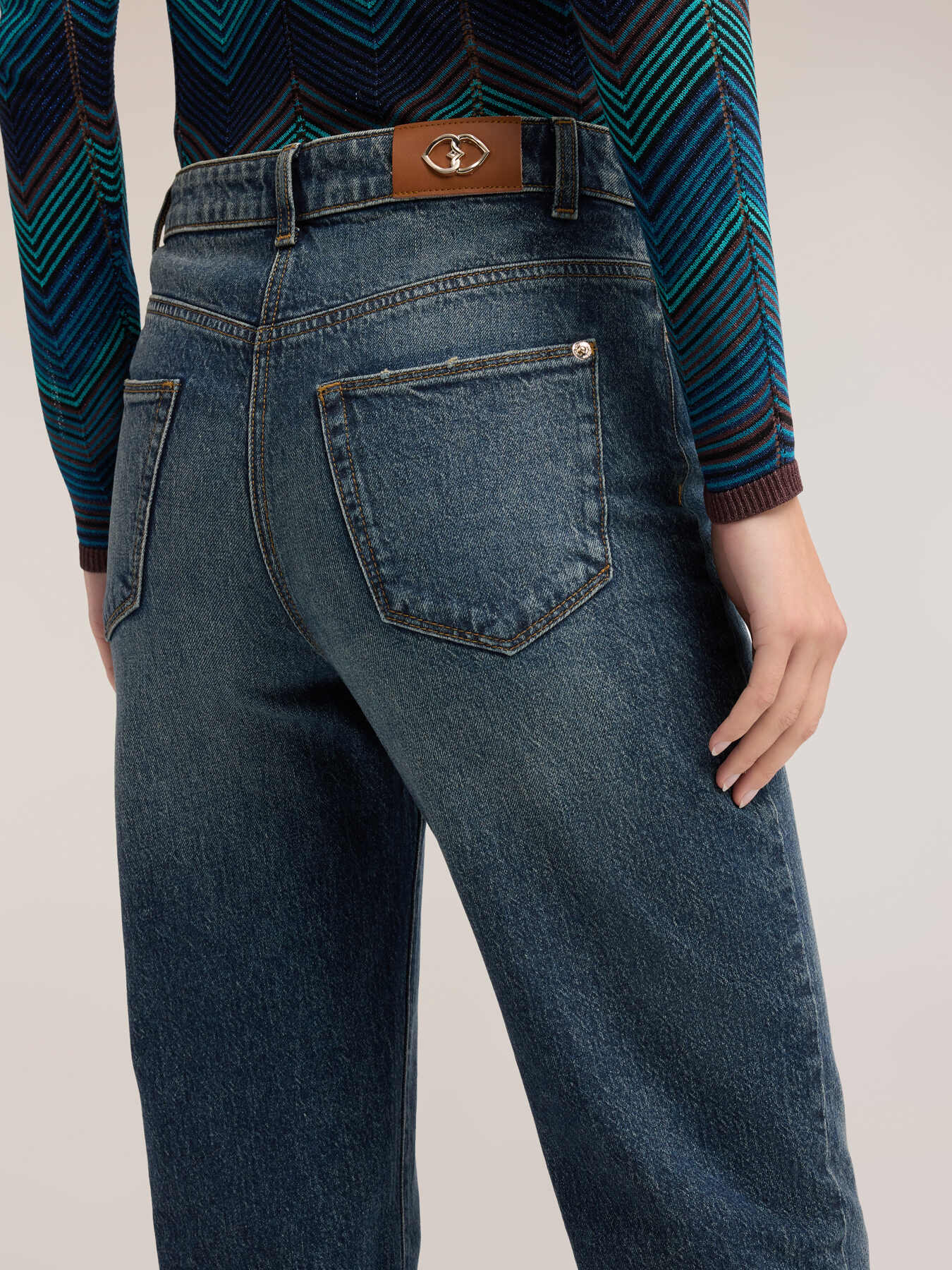 Jeans boyfriend cu tiv răsfr&acirc;nt image number 3