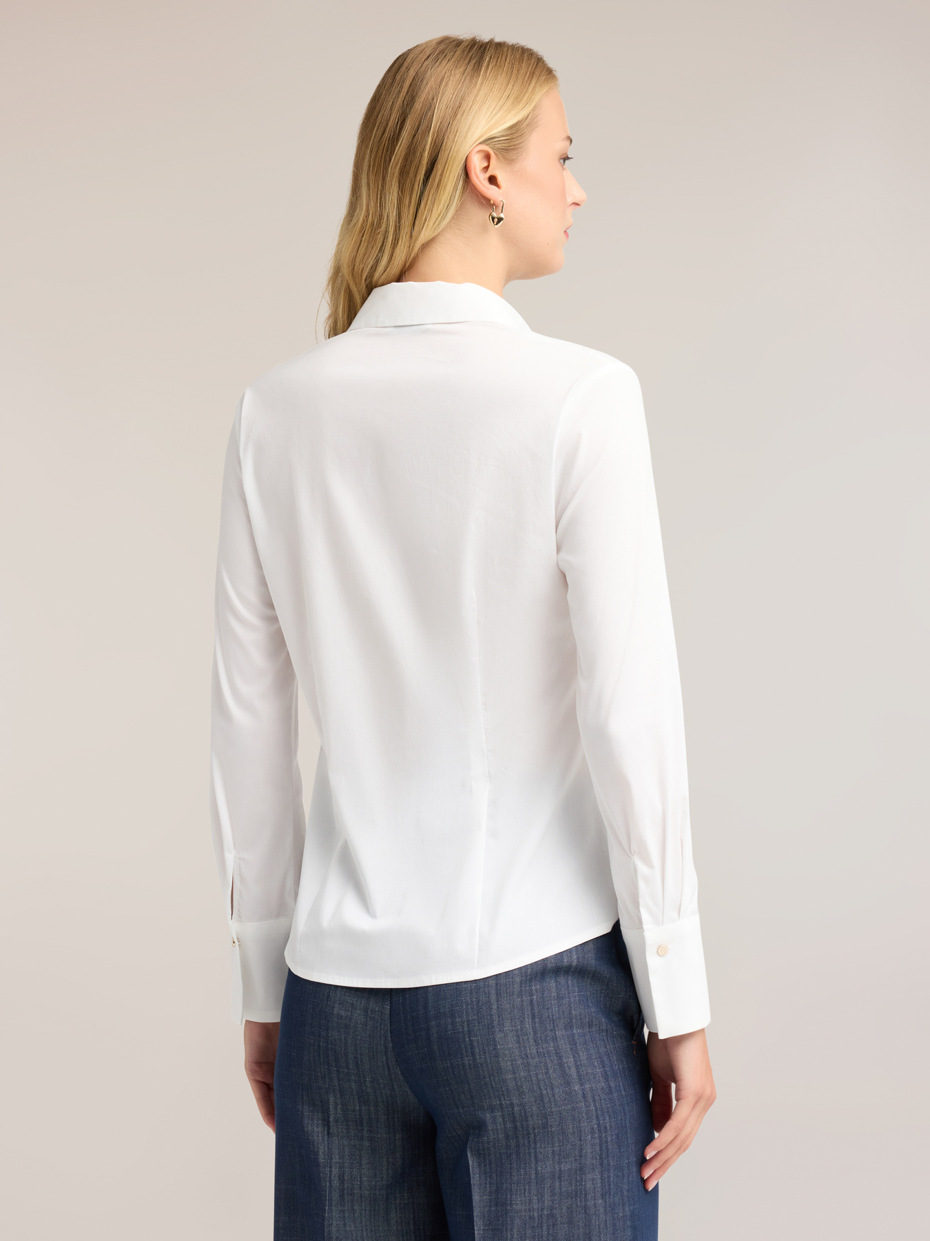 Poplin shirt with hidden buttons image number 1