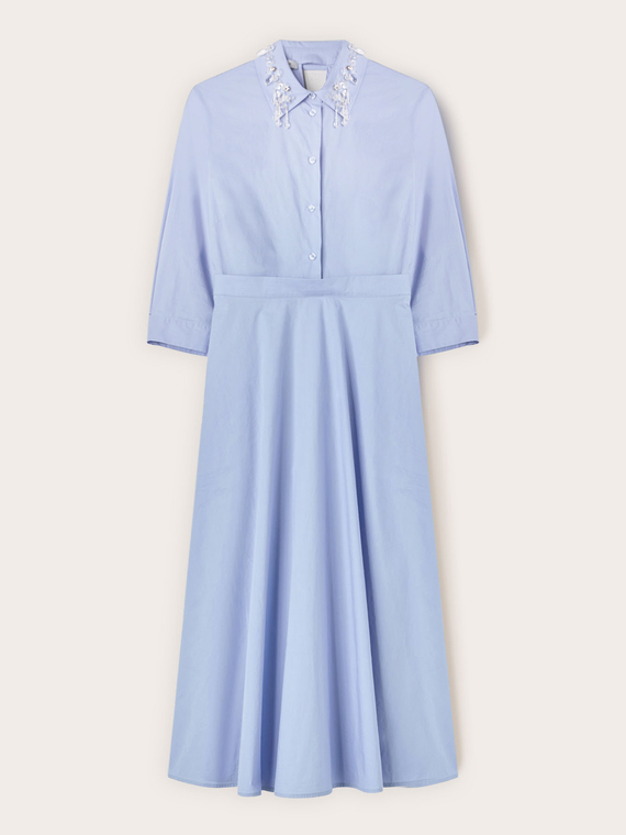 Robe chemise avec col bijou
