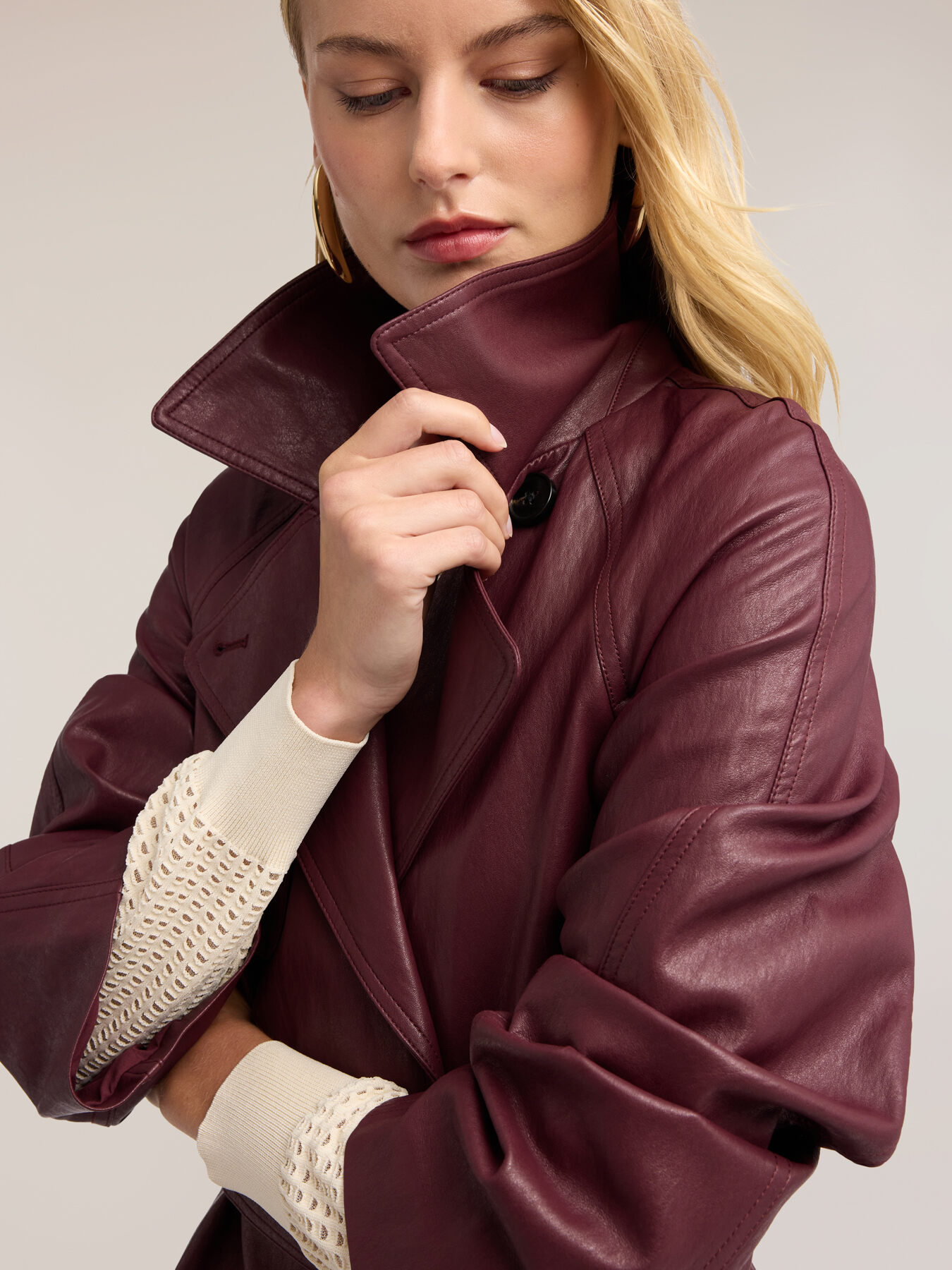 Belted glossy trench coat with buckle image number 3