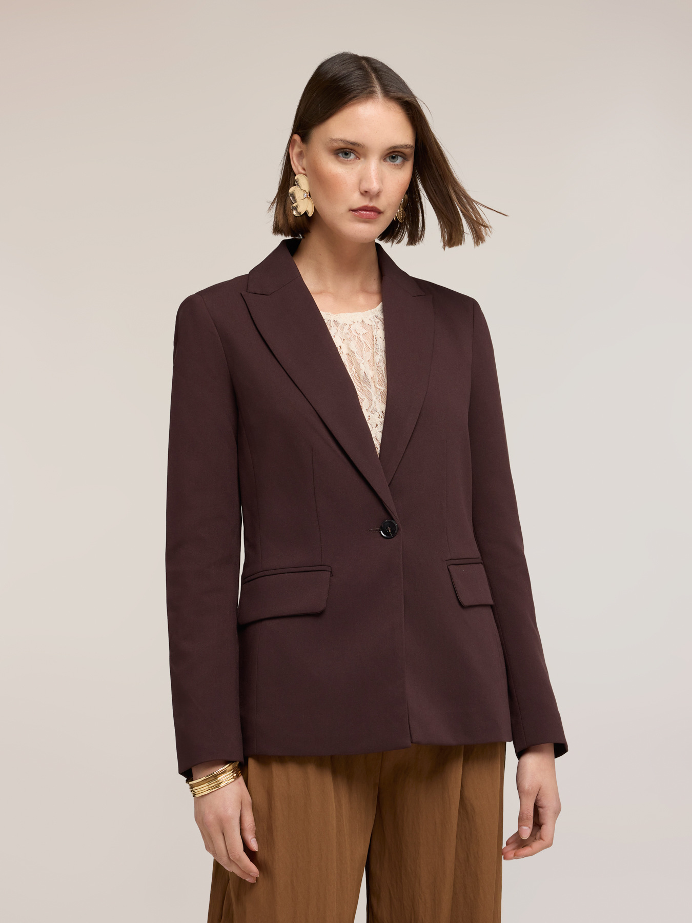 Single-breasted blazer with patch pockets image number 2