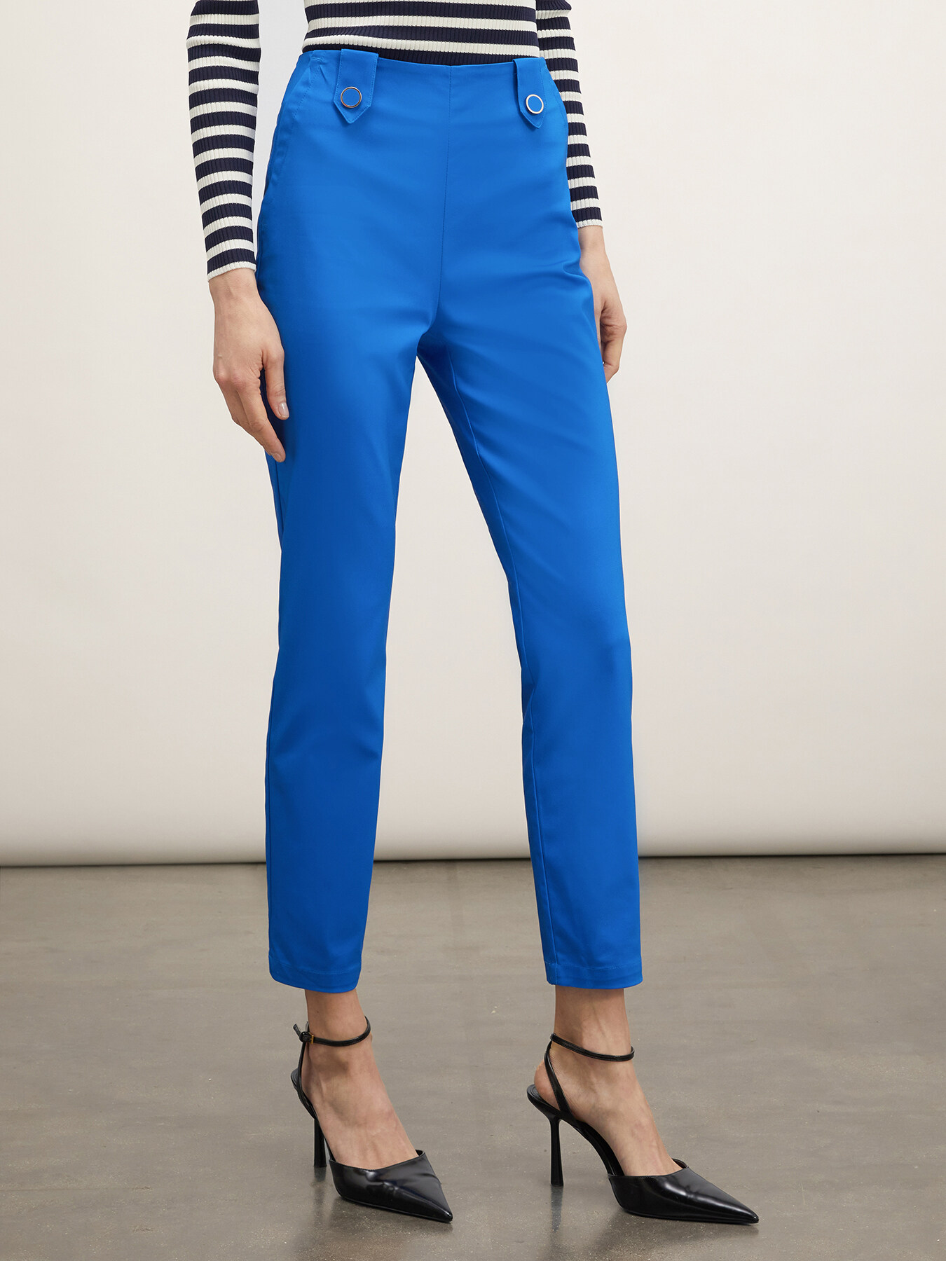 Regular trousers with loops and buttons image number 0