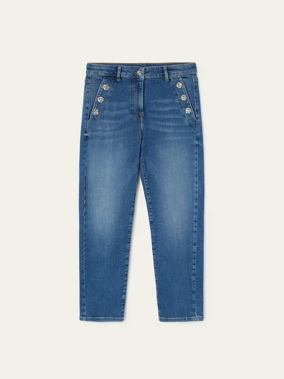 Regular-Jeans mit Schmuckknopf-Motiv