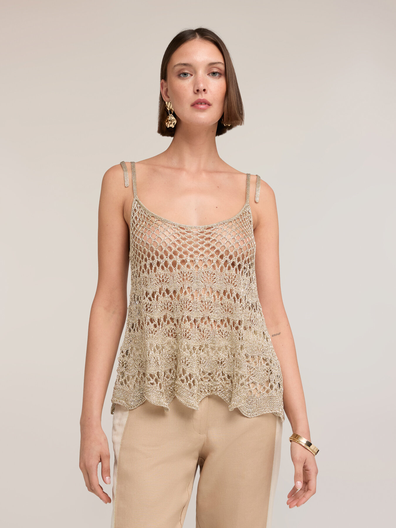 Top de punto calado en lurex image number 2