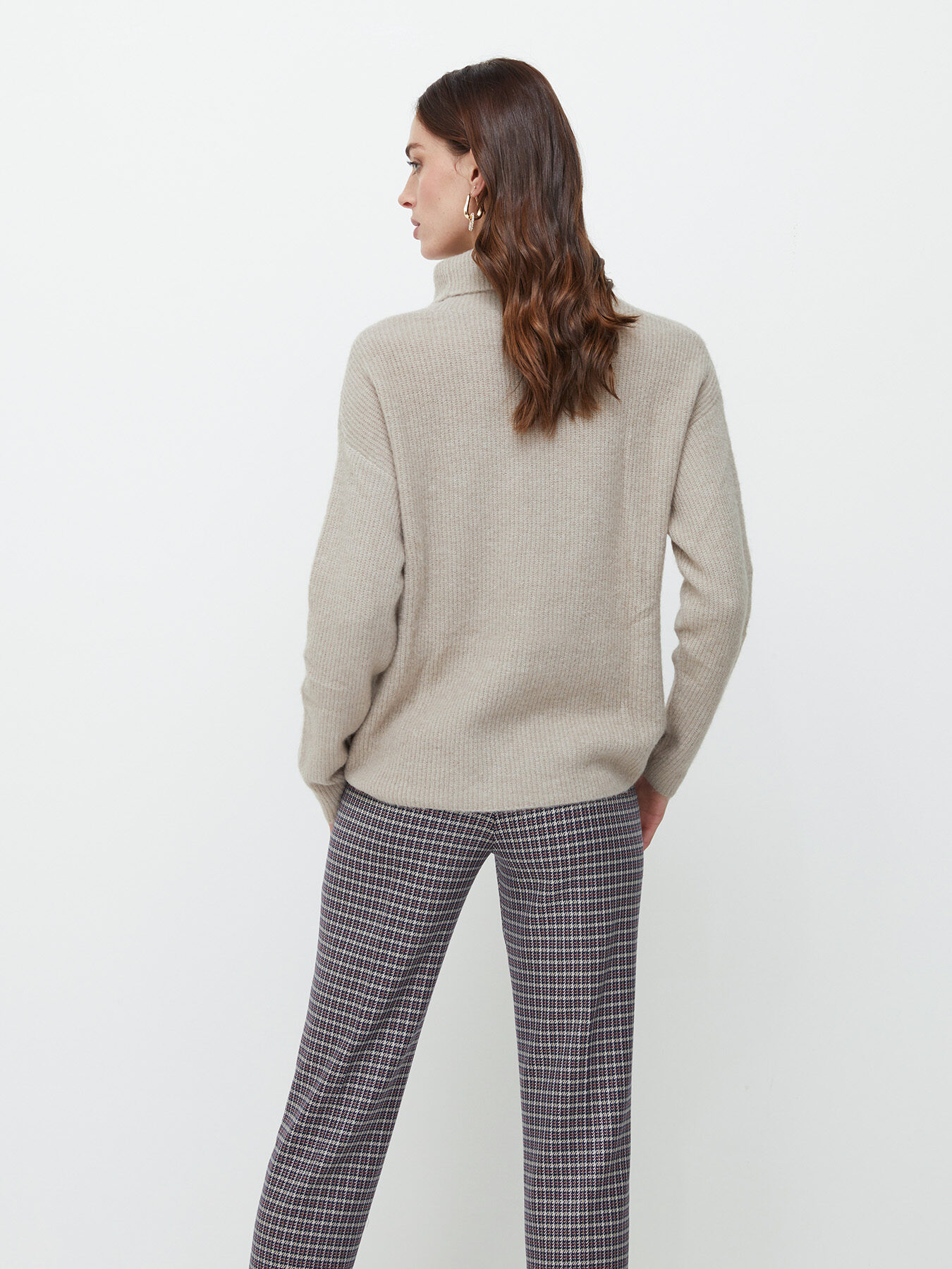 Maglia collo alto misto alpaca image number 1