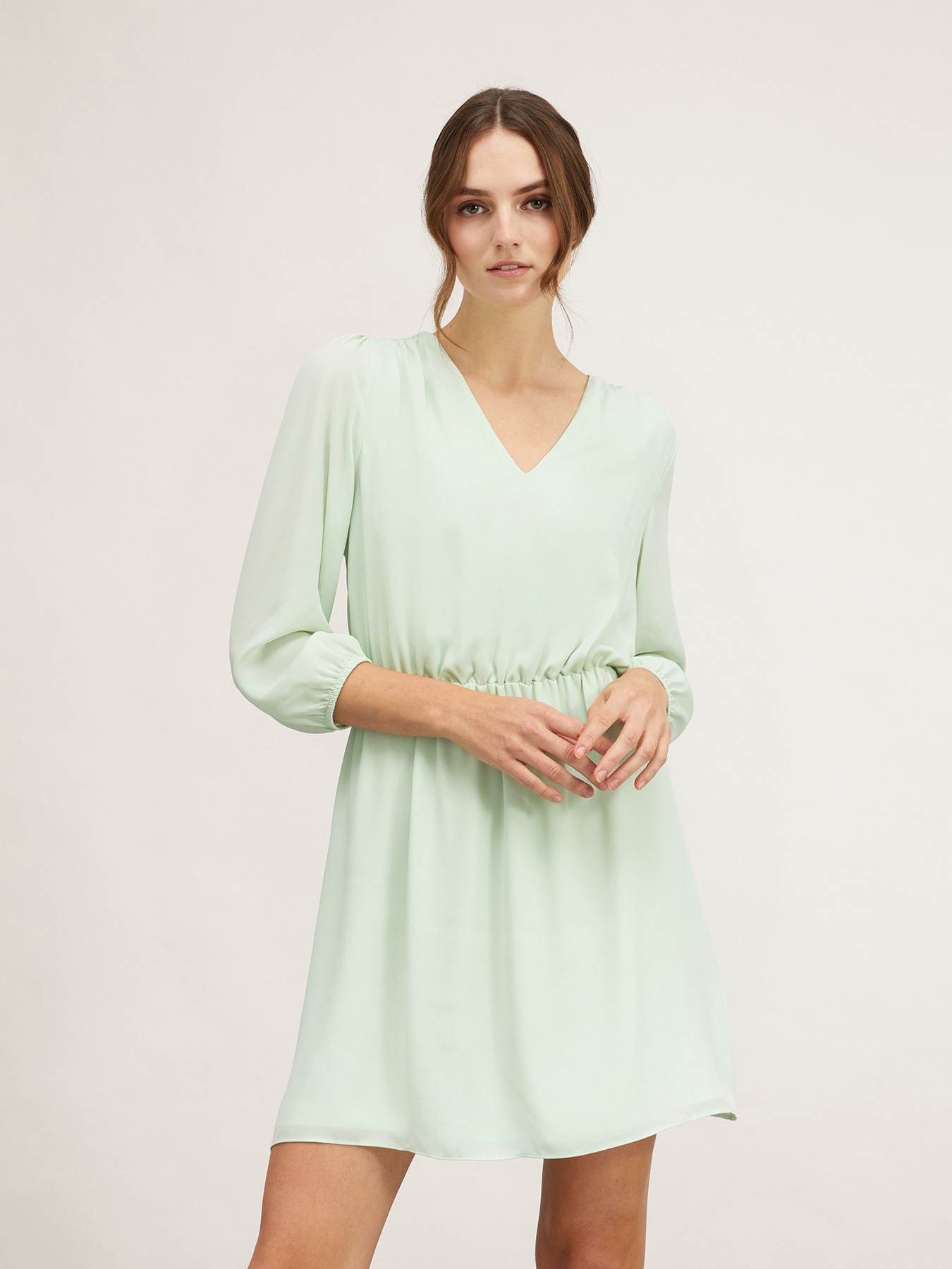 Kurzes Kleid mit Kr&auml;uselungen image number 2