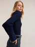 Pull c&ocirc;tel&eacute; en viscose avec poignet pliss&eacute; image number 3