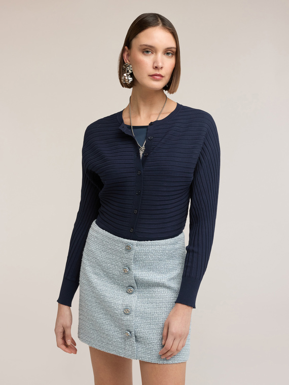 Cardigan en tricot &agrave; c&ocirc;tes horizontales