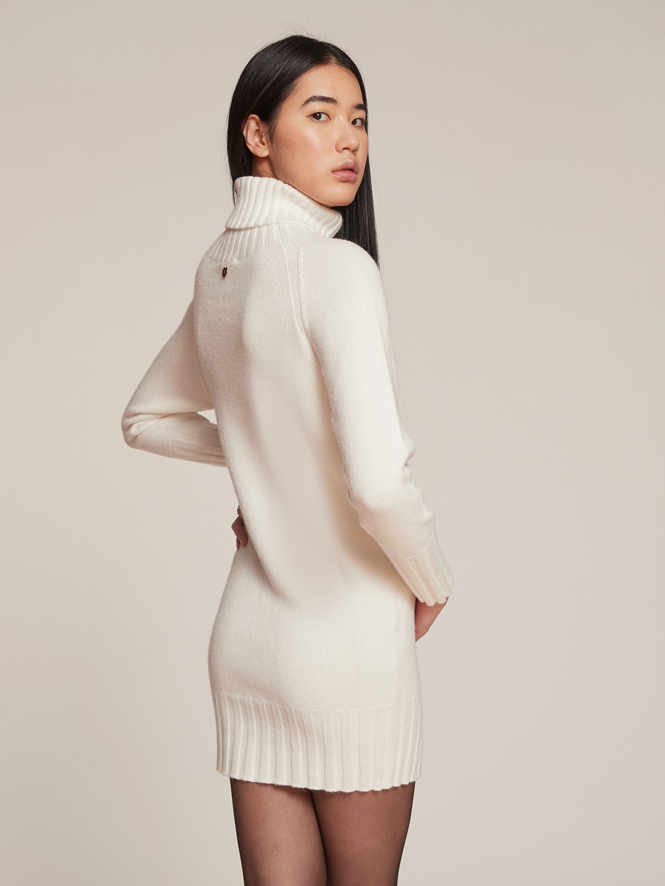 Maglia oversize con collo alto image number 1