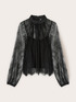 Blouse en dentelle avec col drap&eacute; image number 4