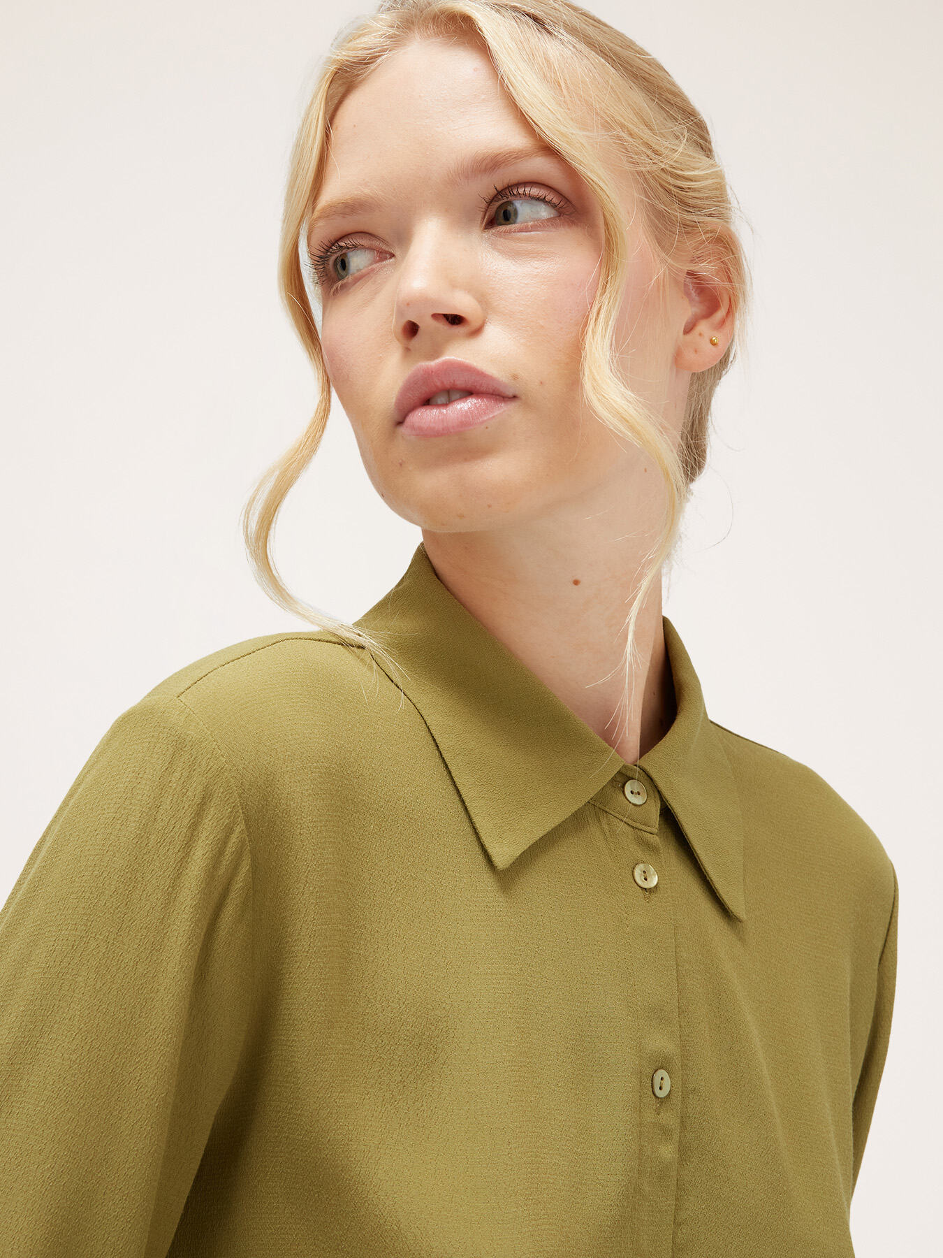 Weich fallende Hemdbluse image number 2