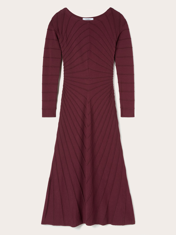 Rochie tip furou din tricotaj fin cu textură &icirc;n relief