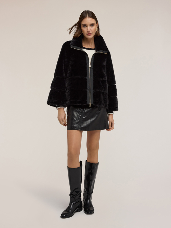 Chaqueta efecto teddy con cremallera