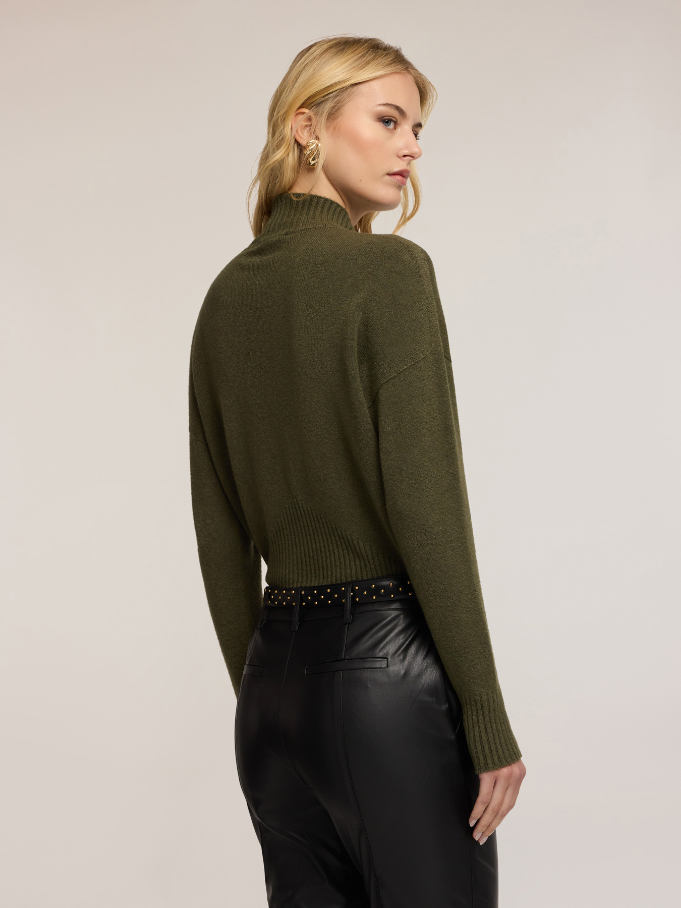 Gerippter Rollkragenpullover aus Viskose image number 1