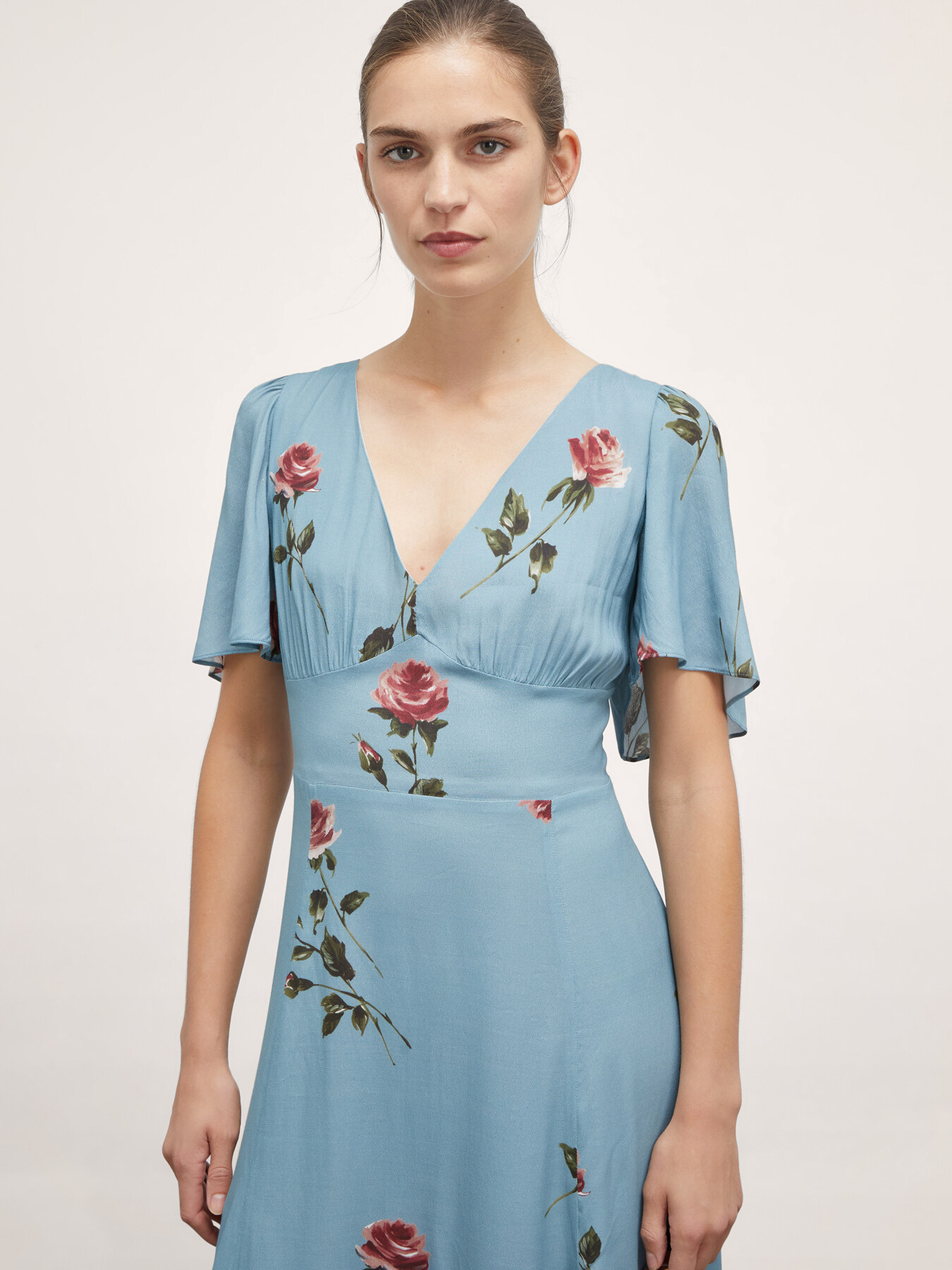 Vestido largo con estampado de flores image number 2