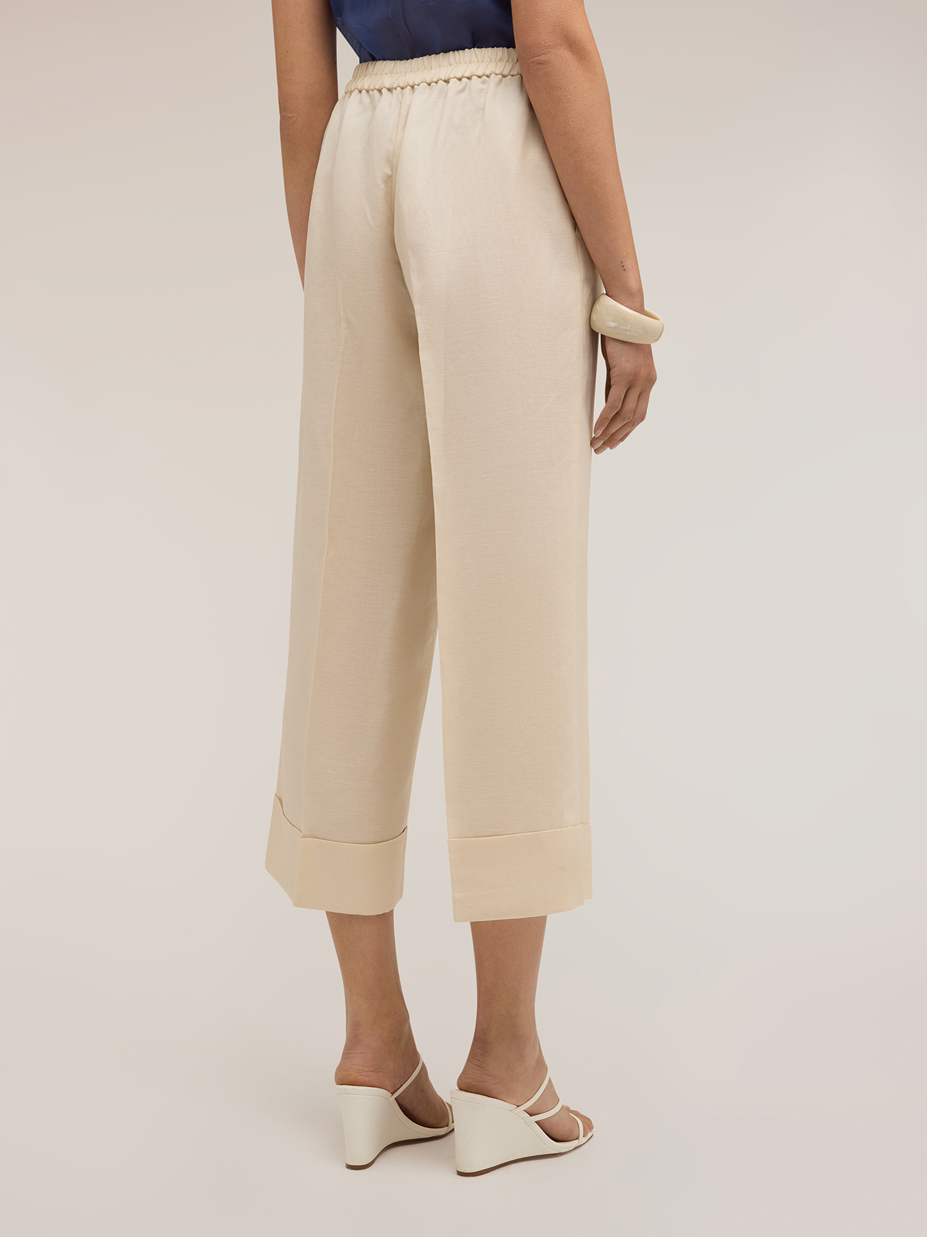 Pantalones cropped de mezcla de lino image number 1