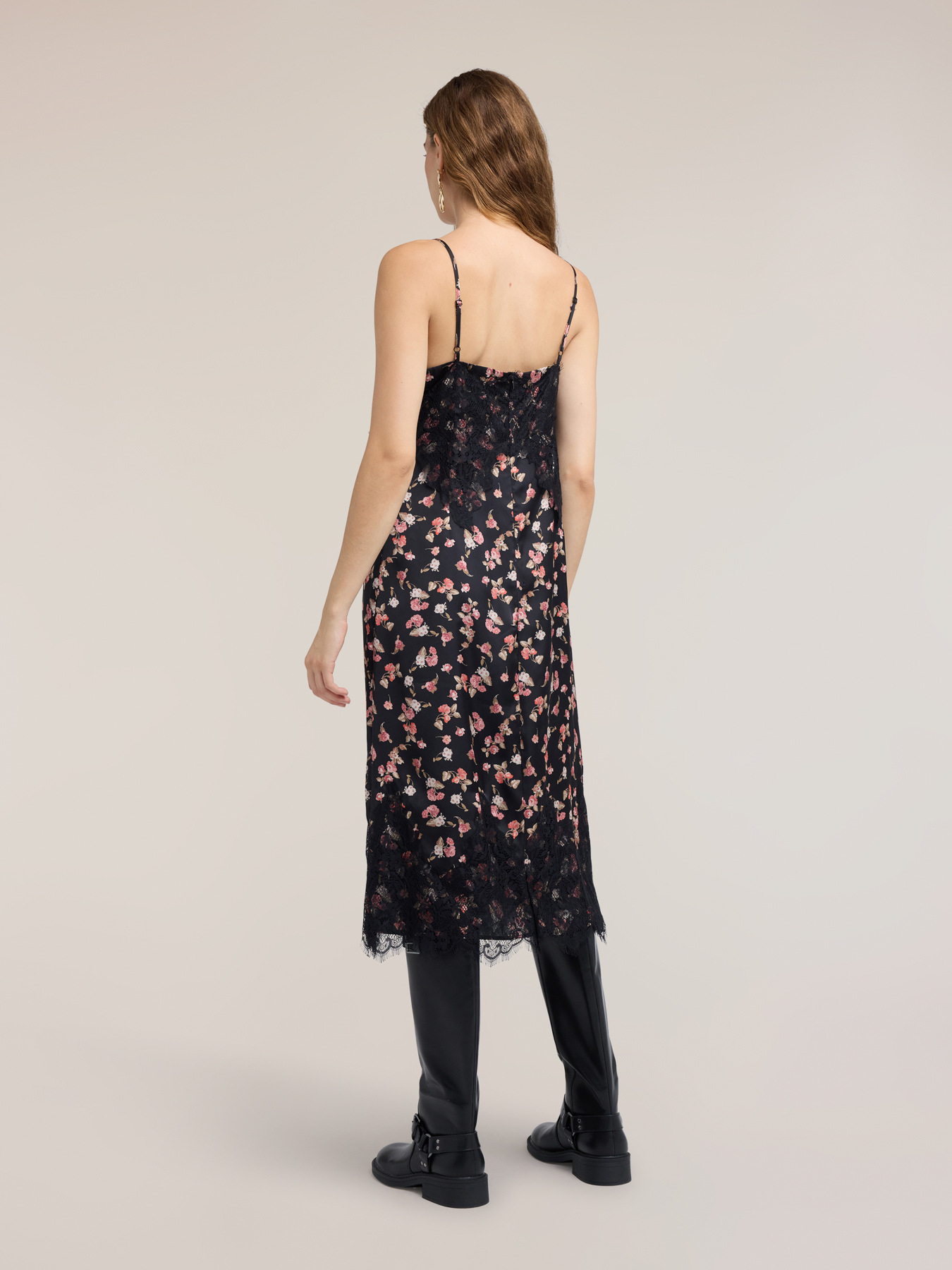 Robe en georgette avec imprim&eacute; fleuri et dentelle image number 1