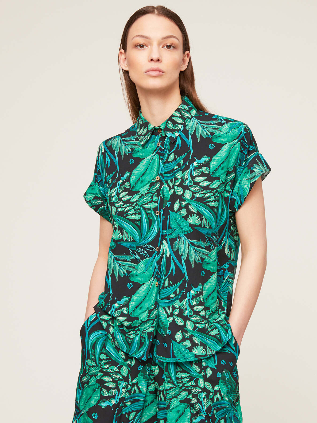Jungle-patterned kimono shirt image number 0
