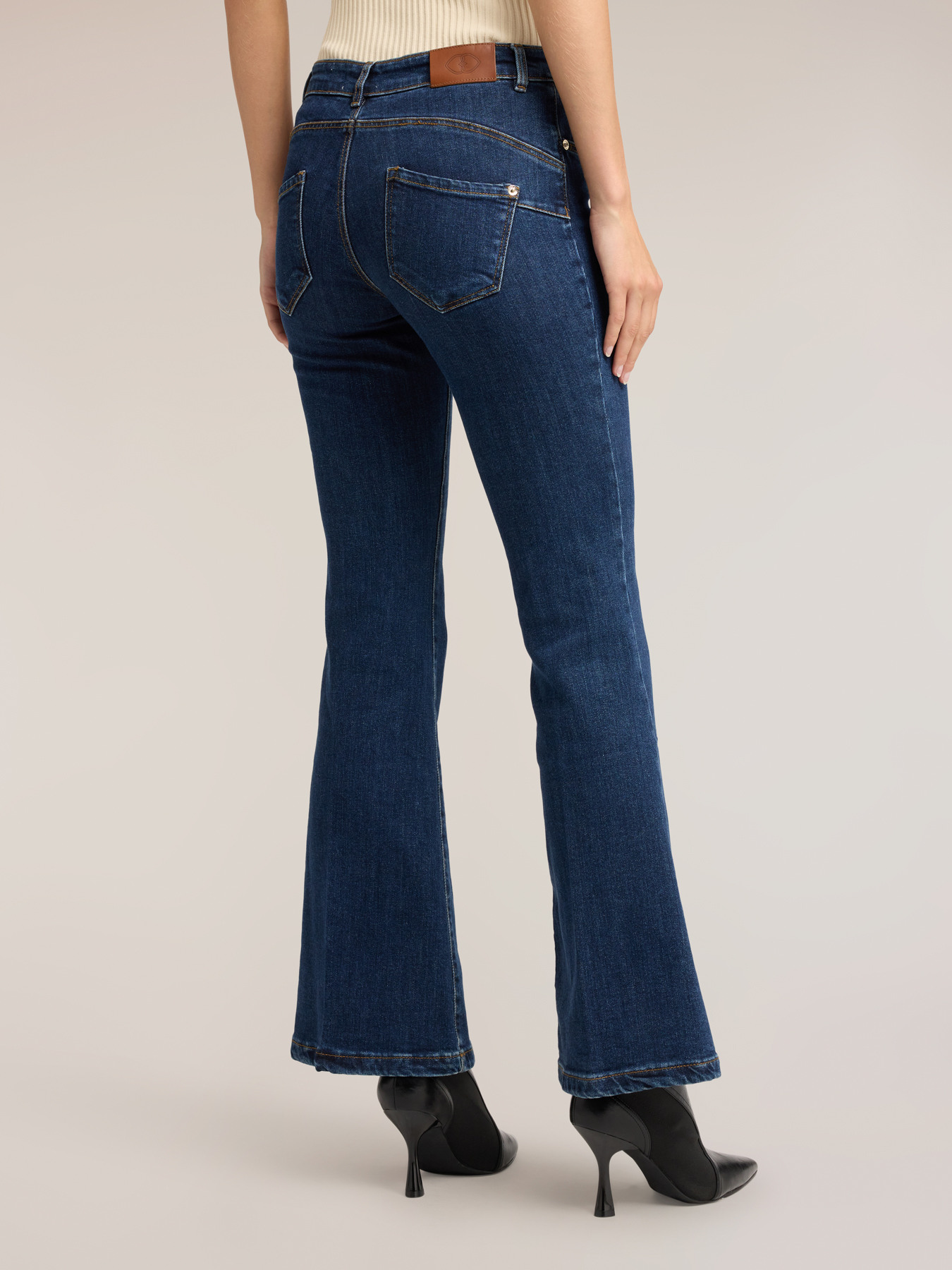 Push-up flare jeans in denim image number 1