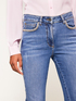 Jeans skinny con ricamo di pietre image number 2