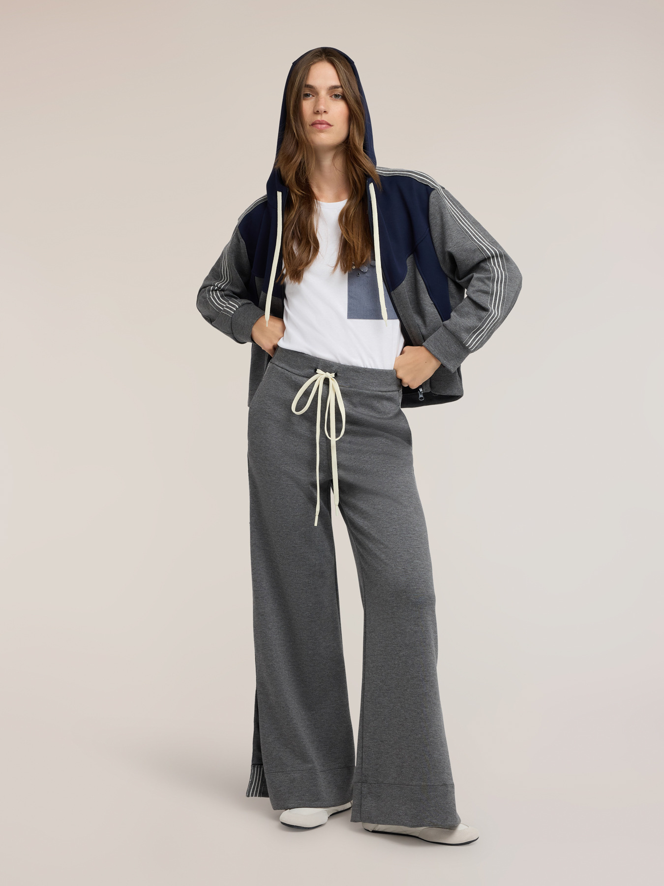 Offener Kapuzenpullover aus Viskose mit Rei&szlig;verschluss image number 2