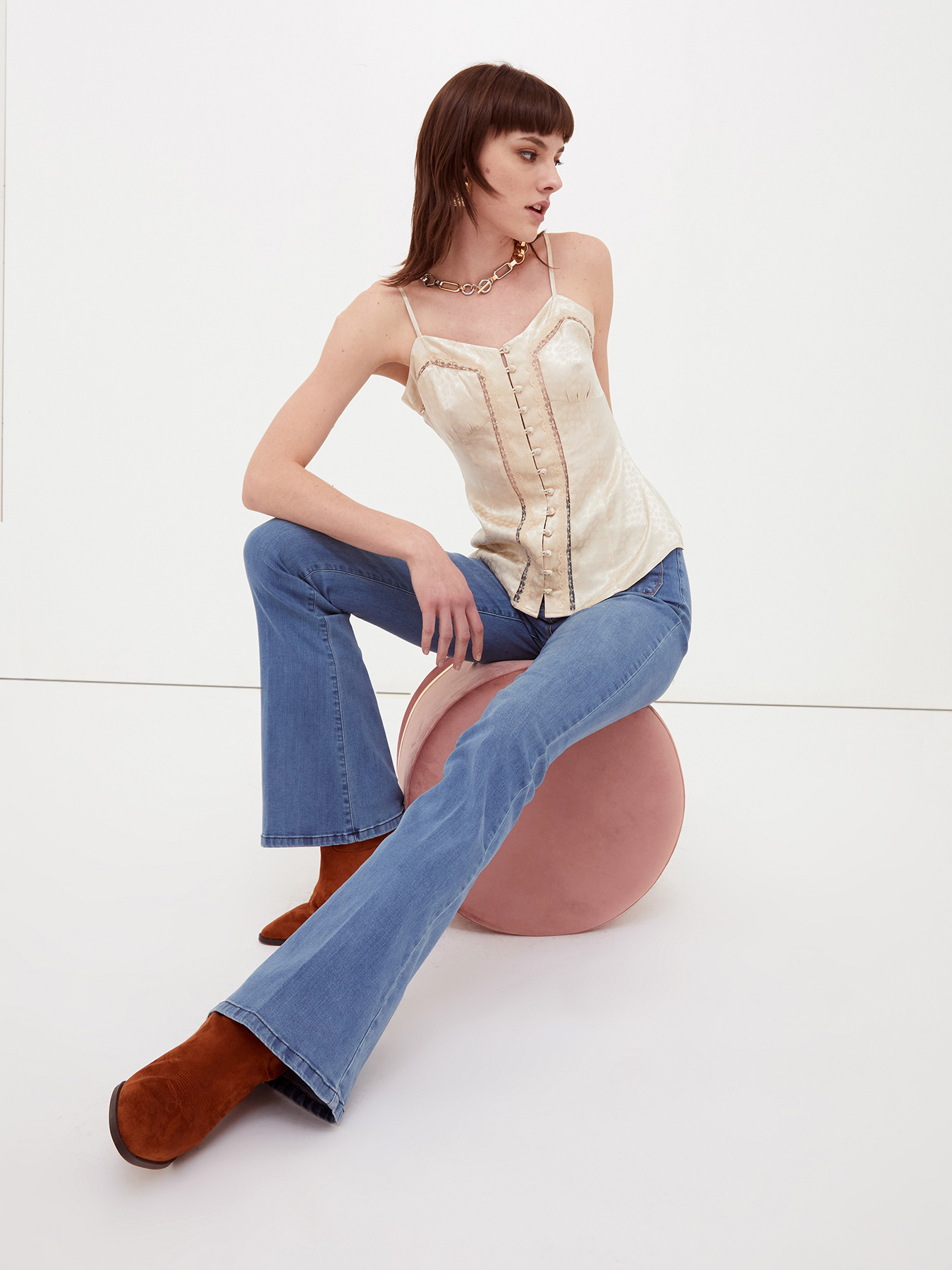 Floral patterned lingerie top image number 0