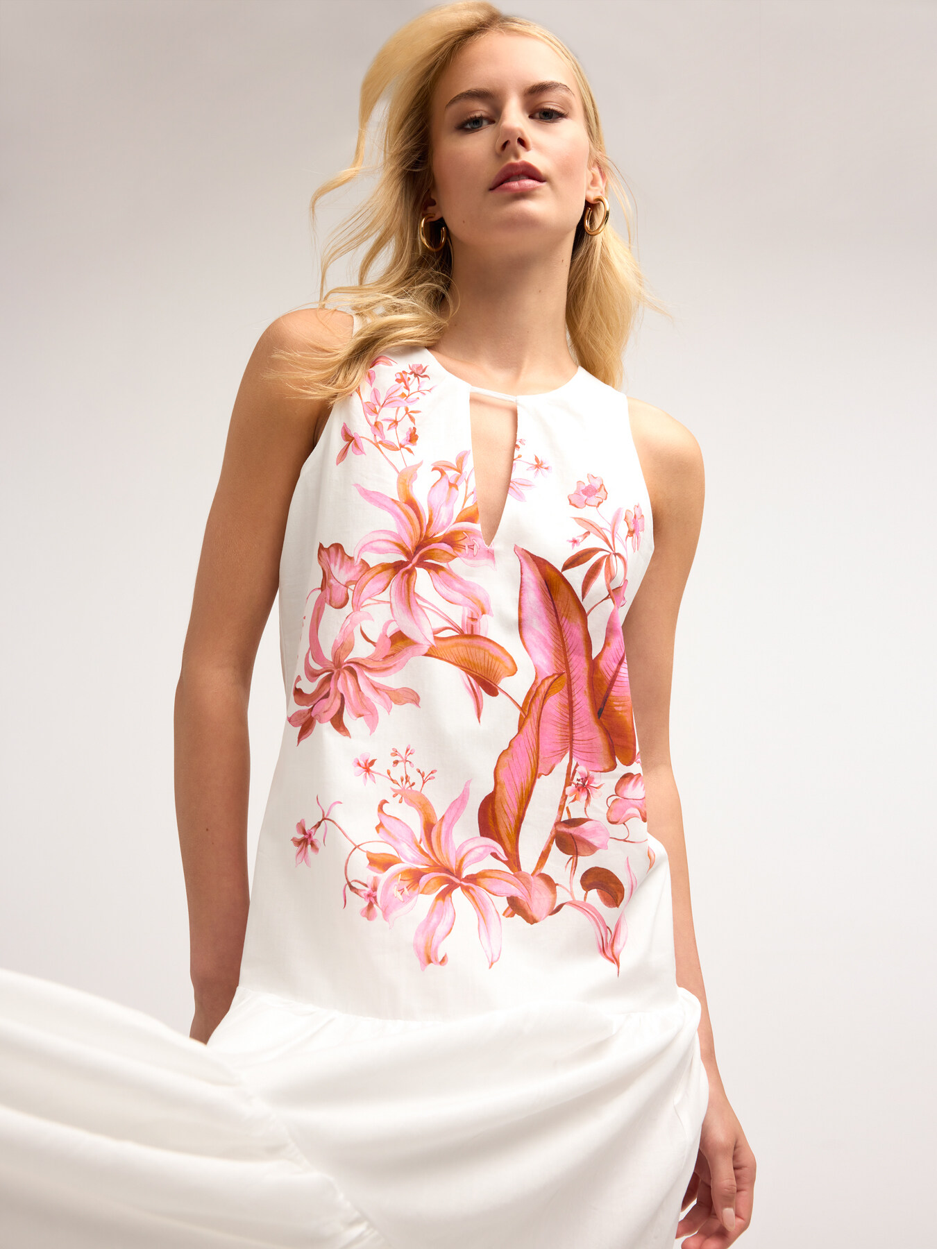 Maxi dress a balze con stampa floreale image number 2
