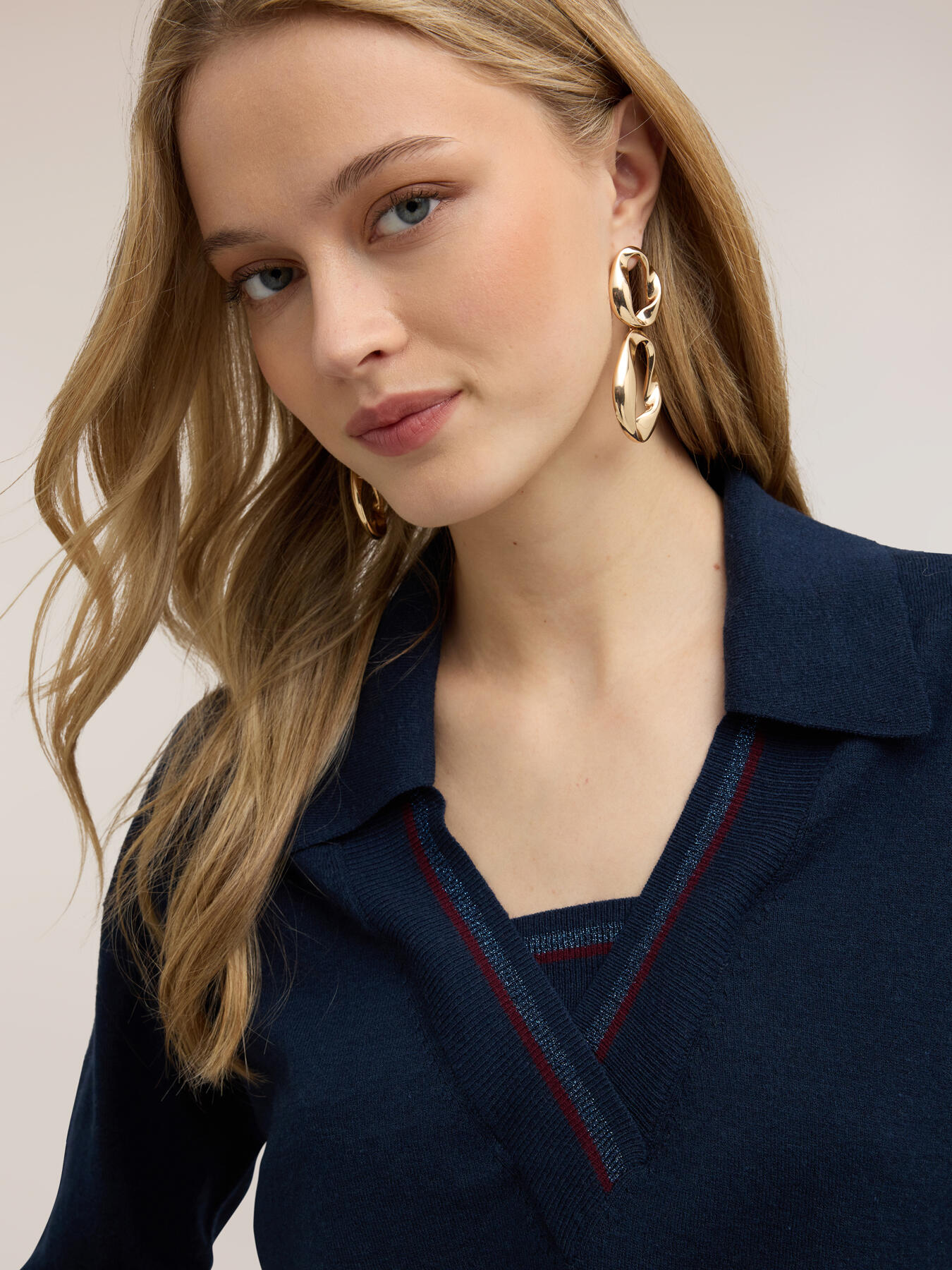 Fine wool-silk blend knit polo shirt image number 3