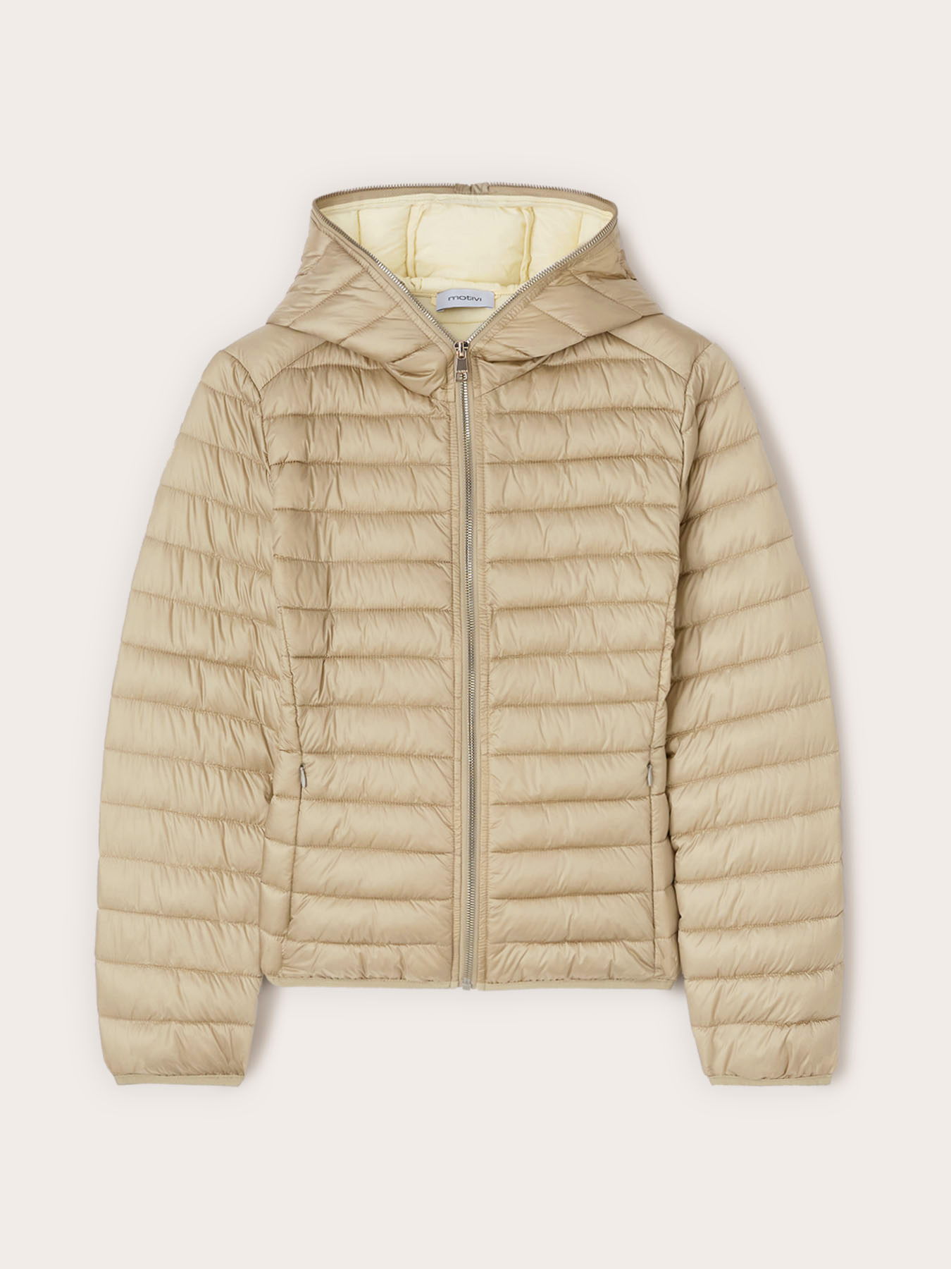 Plum&iacute;fero ligero con capucha image number 4