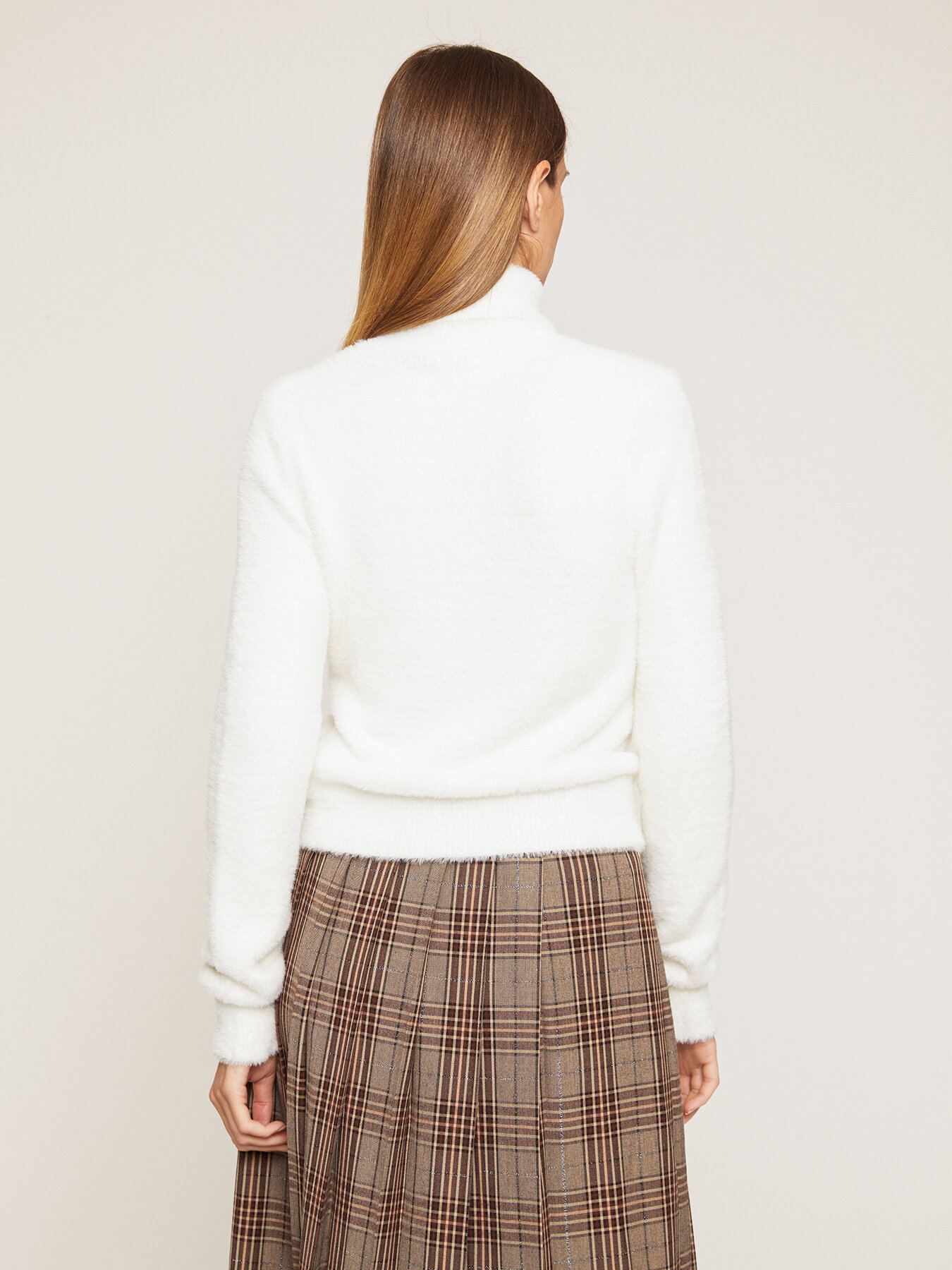 Pull à col roulé effet fourrure image number 1