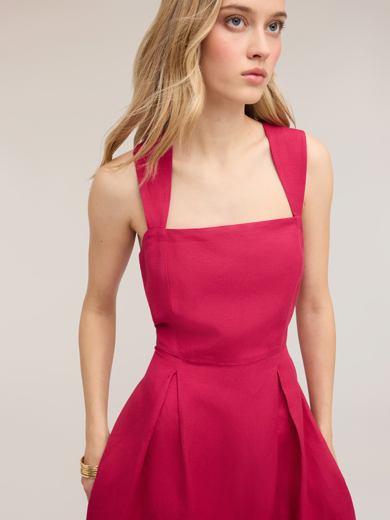 Square neck dress in linen blend image number 3