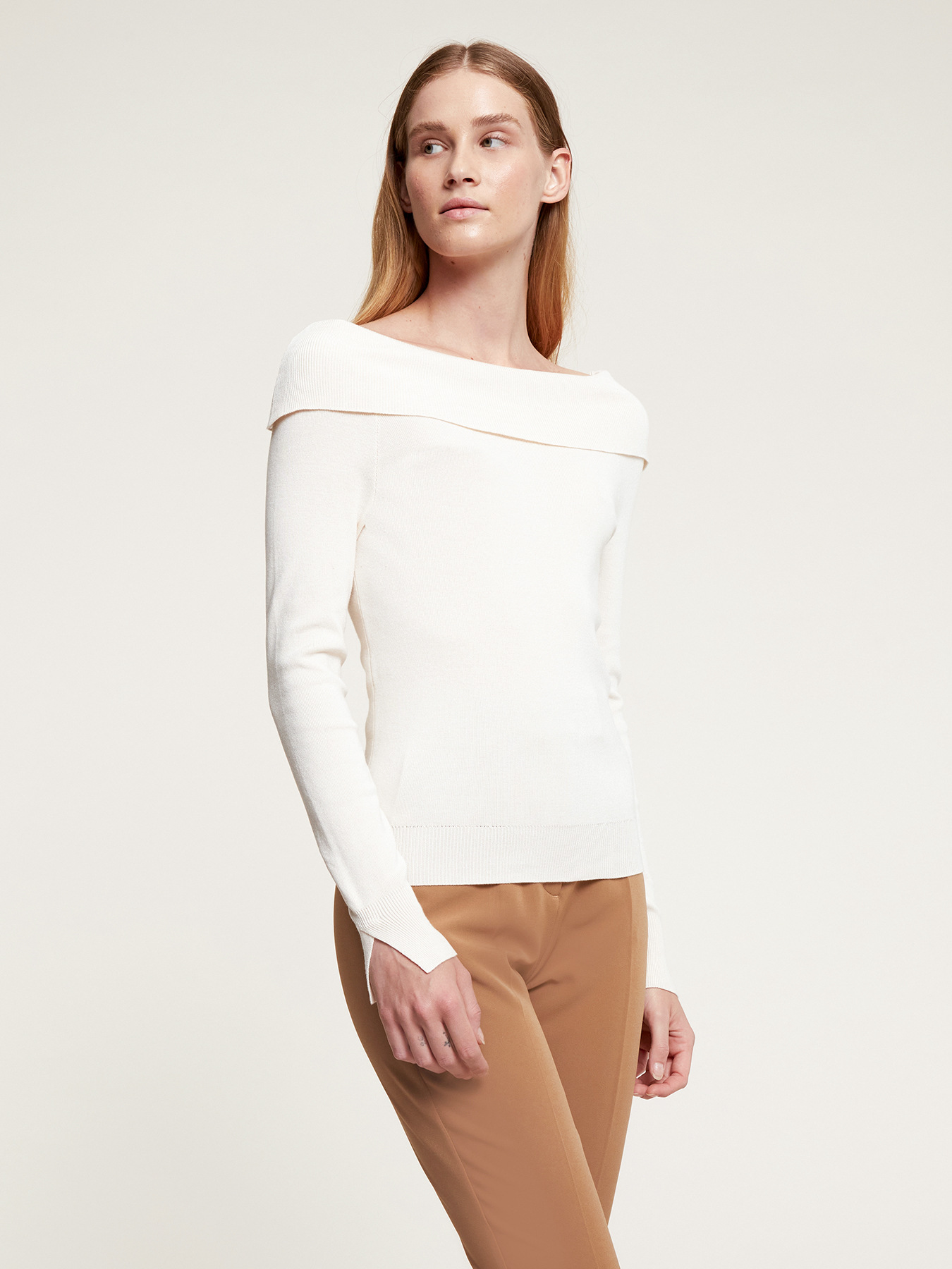 Jersey con hombros descubiertos de mezcla de viscosa image number 0