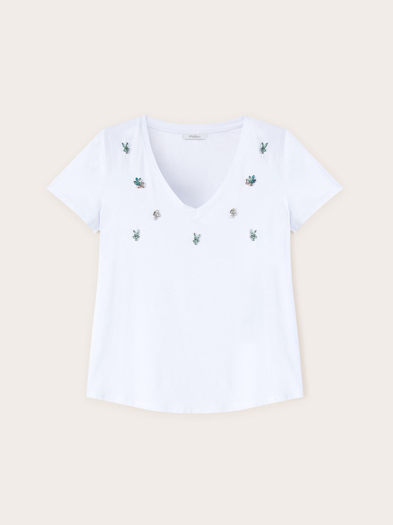 V-neck t-shirt with stone embroidery
