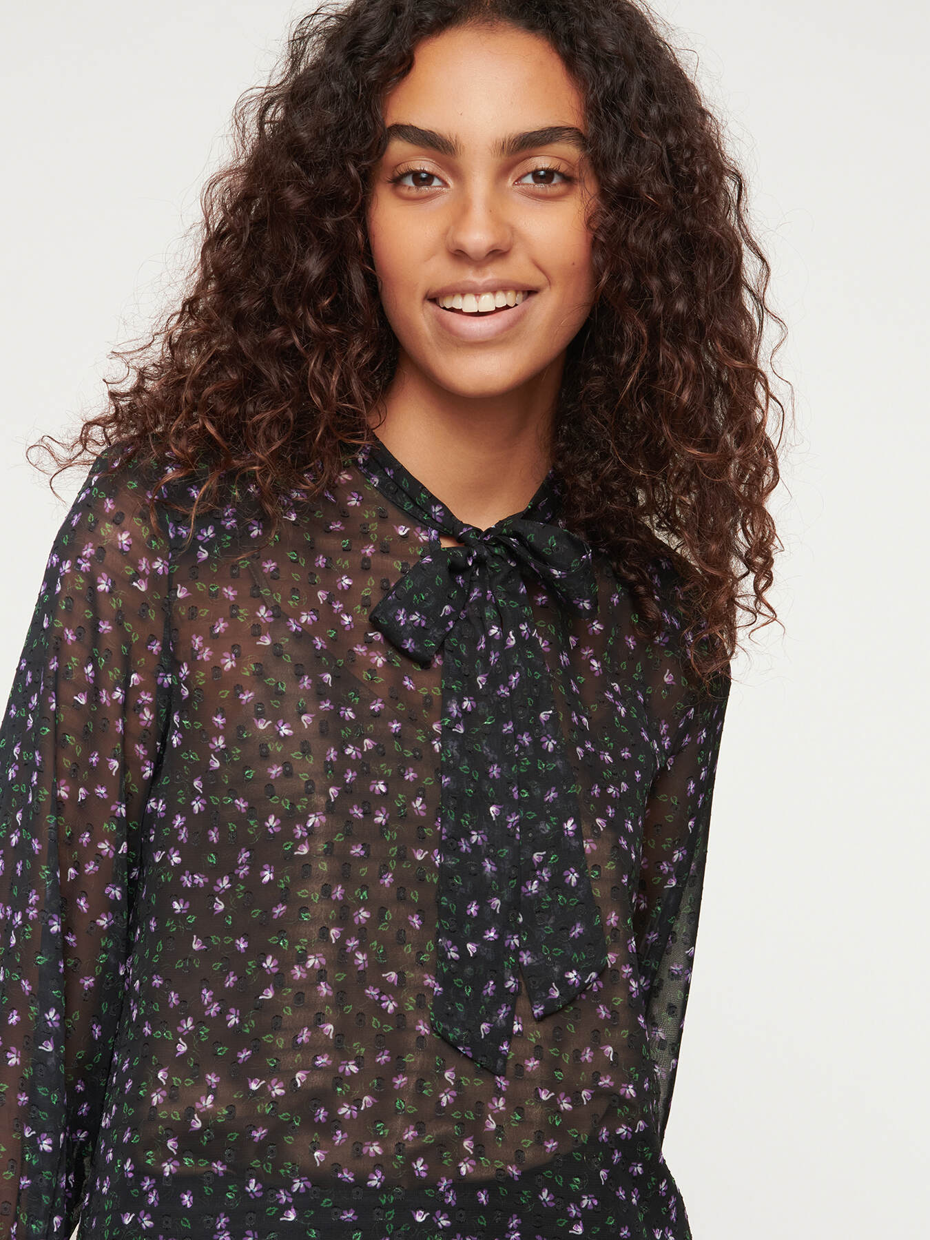 Blouse avec n&oelig;ud avec imprim&eacute; fleurs image number 0