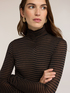 Dolcevita a righe in misto cashmere con arricciatura image number 3