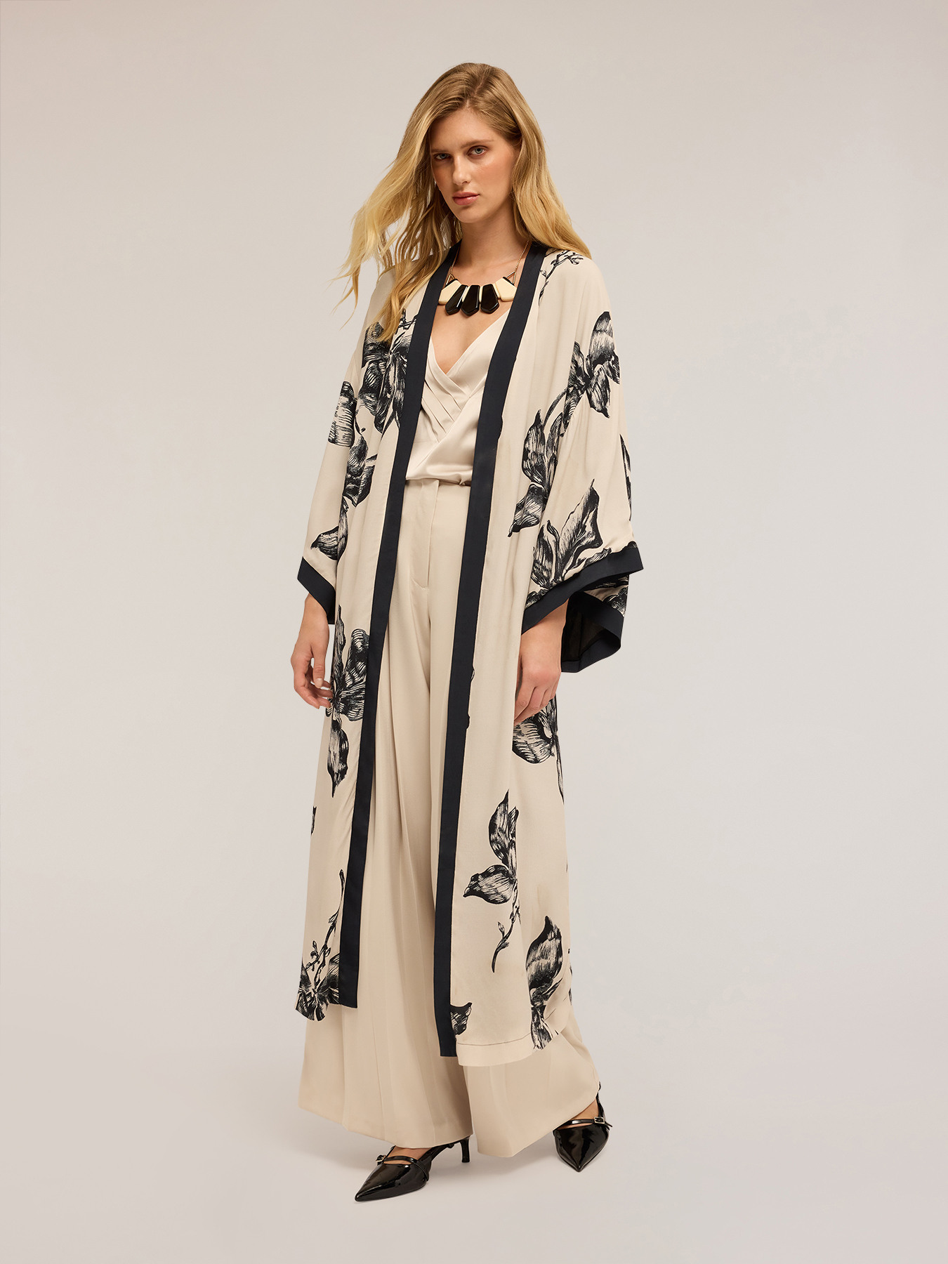 Patterned viscose kimono image number 0