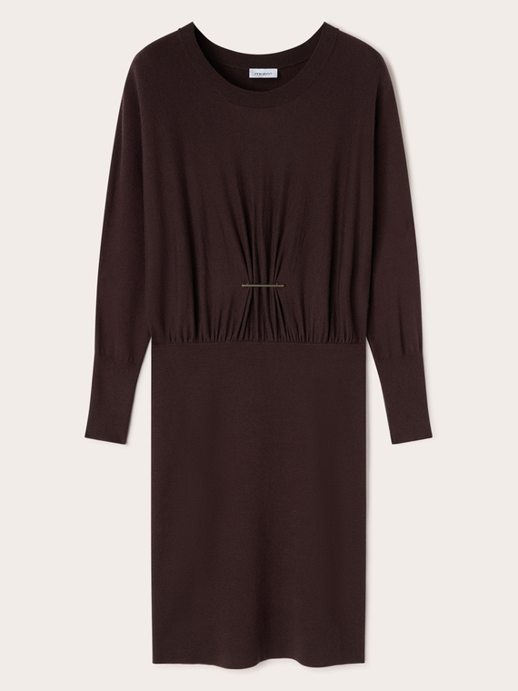 Figurbetontes Strickkleid mit Drapierung