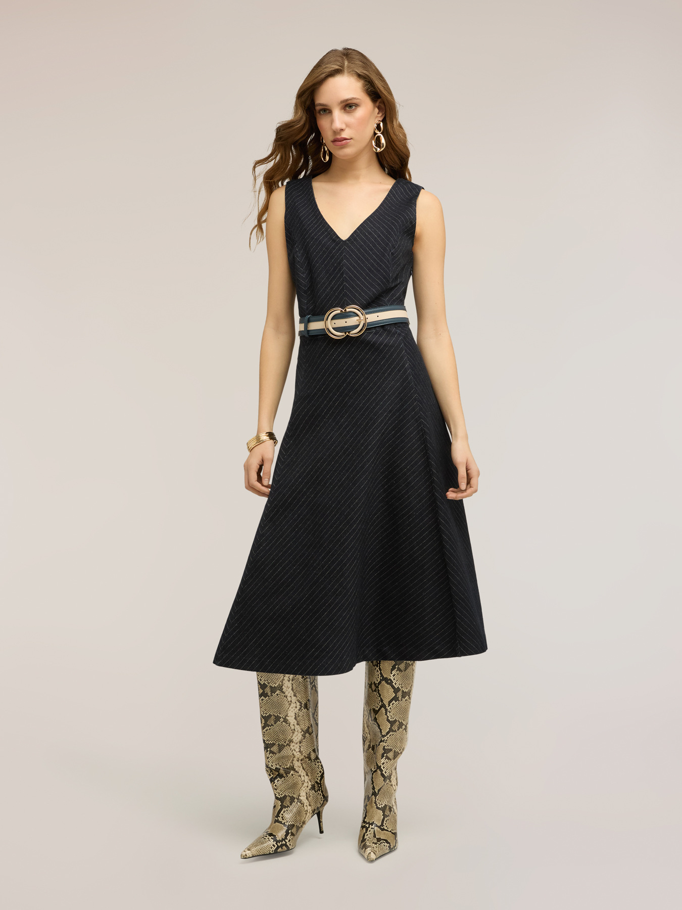 Robe &eacute;vas&eacute;e en denim ray&eacute; image number 2