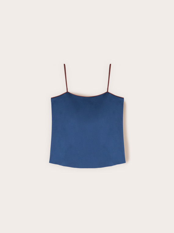 Top en satin avec finitions contrast&eacute;es